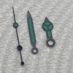 Accesorios para Relojes, Manecillas Multicolores con Borde Negro, Luminosas en Verde, Compatibles con Movimientos NH35, NH36 y 4R - Product Image 6