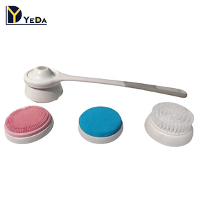 Uzun saplı su geçirmez elektrikli banyo geri Scrubber IPX7 duş vücut temizleme fırçaları peeling masaj için <span class=keywords><strong>3</strong></span> fırça başlıkları - Product Image 1