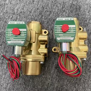 Válvulas solenoides de 4 vías con solenoide doble de 1/4 NPT, cuerpo de latón, tipo pistón operado por piloto, solenoide 8344G070 8344 - Product Image 2