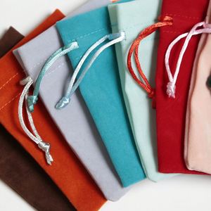 ถุงผ้ากำมะหยี่นุ่มสีสันสดใส พิมพ์ลายสกรีน รีไซเคิลได้ พร้อมเชือกผูก สำหรับใส่เครื่องประดับ สั่งทำโลโก้ได้ตามต้องการ แฟชั่นใหม่ - Product Image 3