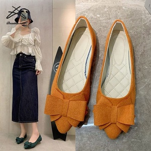 Scarpe da donna taglie forti da ballo a punta da passeggio Slip on mocassini da donna <span class=keywords><strong>con</strong></span> fiocco <span class=keywords><strong>ballerine</strong></span> piatte - Product Image 6