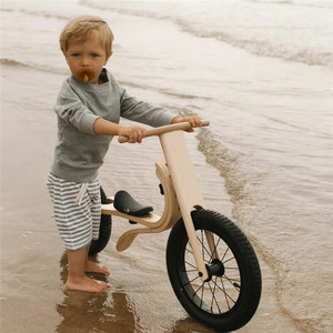 Jouet de marche en <span class=keywords><strong>bois</strong></span> 12 pouces balance vélo en <span class=keywords><strong>bois</strong></span> marcheurs pour bébés enfants vélo d'équilibre en <span class=keywords><strong>bois</strong></span> - Product Image 2
