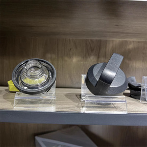 Tapa Roscada Giratoria de Material <span class=keywords><strong>Tiran</strong></span> de Grado de Exportación, Compatible con el Vaso Aislado de Plástico YETI, Tapa de Repuesto - Product Image 1