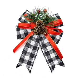 Ornamen Pita Natal Motif Kotak-kotak Buffalo dari Kain Goni dengan Hiasan Buah Pinus, Jarum Pinus, dan Berry Merah untuk Karangan Bunga Natal, Pohon Natal, dan Pita Hadiah Natal - Product Image 5