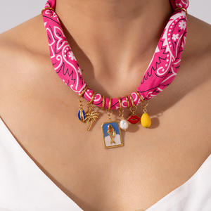 2025 nouveau haute qualité nouvelle mode Premium géométrique bijoux mode pendentif autre mode écharpe colliers avec breloques - Product Image 2