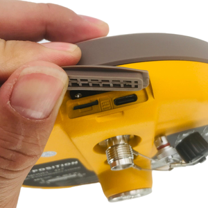 Instrument de topographie professionnel G7 GNSS RTK à code permanent et prix bas pour les levés d'ingénierie - Product Image 6