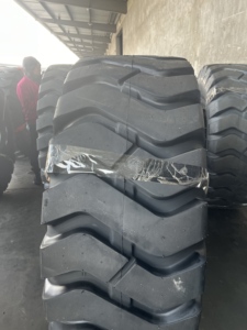 Neumáticos de Repuesto para Camiones de Trabajo Pesado, Nuevos, 12.00r20 Xz508, Radiales - Product Image 2