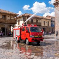 Camion de pompiers mini puissant de 1000L-3000L avec pompe haute pression à portée de jet de 50m pour le sauvetage rapide communautaire