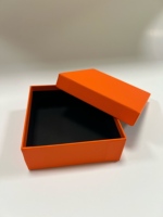 Boîte cadeau en carton carré personnalisable haut de gamme, recyclable et respectueuse de l'environnement, pour bijoux, jouets