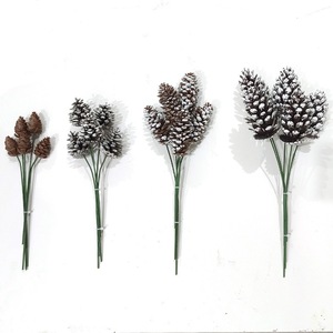 Ramo de Piñas de Pino Artificiales Hua Zi, 30cm-100cm, Decoración Navideña de Plástico para el Hogar - Product Image 1