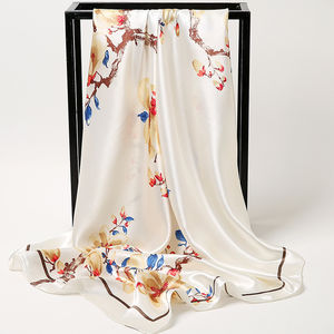 100% Polyester Satin Schal Weiß Rot Rosa Marine Blume Quadrat Schal Neues Design Druck Kopf wickel Frau Hals Schal Wraps - Product Image 3