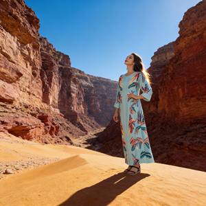 Abaya de Poliéster Estampada de Alta Calidad y Estilo Nuevo para Mujeres Musulmanas, Vestido Elegante y Modesto Personalizado - Product Image 3