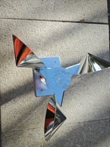 Réflecteur de troupeau d'oiseaux extérieur alimenté par le vent Design de miroir de dissuasion visuel <span class=keywords><strong>Répulsif</strong></span> pour oiseaux sans cruauté avec une couverture efficace de 50 pieds - Product Image 5