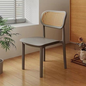Chaise en rotin plastique empilable <span class=keywords><strong>noire</strong></span> française adulte <span class=keywords><strong>Paris</strong></span> moderne jardin bistrot <span class=keywords><strong>restaurant</strong></span> extérieur - Product Image 4