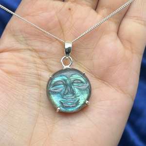 Collar de cara de luna de plata 925 con colgante redondo tallado a mano Regalo de piedras preciosas chapadas en oro y rodio - Product Image 1