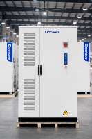 Système de stockage d'énergie (ESS) tout-en-un refroidi par liquide 100 kW 418 kWh, armoire 400 V LFP avec batterie 314 Ah