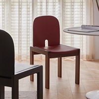 Chaise individuelle en bois massif de style nordique rétro, design moderne et épuré pour salle à manger, villa, salon et chambre, chaise de loisirs de luxe avec dossier lumineux