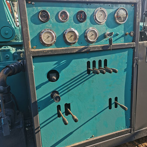 Foreuse hydraulique sur chenilles DTH de 6,6 m de hauteur, de haute qualité, pour forage de puits <span class=keywords><strong>d</strong></span>'<span class=keywords><strong>eau</strong></span> jusqu'<span class=keywords><strong>à</strong></span> 280 m de profondeur, <span class=keywords><strong>à</strong></span> <span class=keywords><strong>vendre</strong></span> - Product Image 4