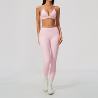 Ensemble de yoga et pilates personnalisé pour femmes avec logo, soutien-gorge de sport croisé et pantalon/short taille haute respirant, vêtements de sport en gros