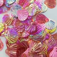 Paillettes en vrac en PET en forme de coquille avec trou, irisées, pour la couture, les robes, les costumes, les bijoux, le bricolage, la décoration artisanale, vente en gros