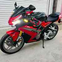 Moto de rue Fekon 3GP250 250cc refroidie par eau avec moteur 4 temps fiable, phares LED, compteur numérique, maniabilité fluide