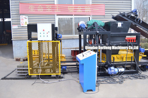 Machine à fabriquer des blocs de ciment creux QT4-25 entièrement automatique pour projets de construction - Product Image 3