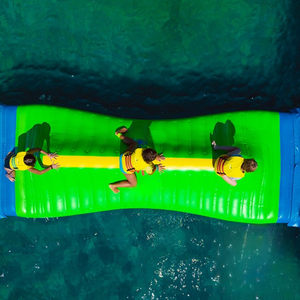 Nhiều người vượt qua thanh cân bằng công viên nước bơm hơi cấp-Tôi kết nối làm chủ hành động cân bằng - Product Image 3