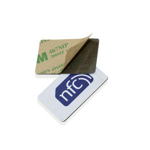 Diámetro personalizado de fábrica 30mm/pegatina personalizada 213 Anti-Metal para trabajar en superficie metálica 13,56 MHz pegatina NFC pegatina frágil - Product Image 1