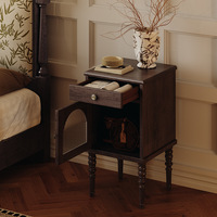 Nouvelle table de chevet vintage française 2026 en bois massif, armoire de rangement créative mini rétro pour chambre à coucher domestique