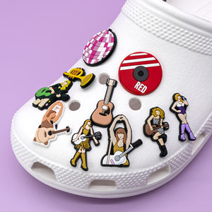 Personalizada música estrella zapato encanto conjunto con guitarra micrófono Piano icónico cantante diseños para moda zuecos accesorios zapato encanto a granel - Product Image 2