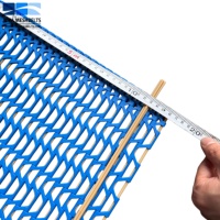 Grille modulaire en PVC/PU de qualité alimentaire avec bord intégré pour convoyeur à bande pour ligne de production de viande et d'aliments