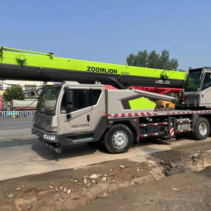 Grúa sobre Camión Zoomlion ZTC250A5-3 de 25T Usada en Buen Estado, Componentes Estables, Funcionamiento Suave para Trabajos de Ingeniería - Product Image 1