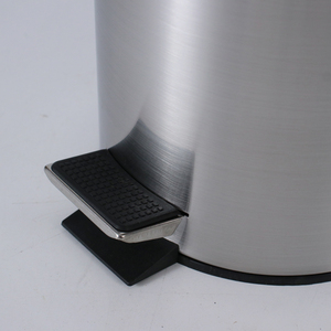 ถังขยะขนาด 5 ลิตร ถังขยะสแตนเลสขนาดเล็กพร้อมฝาปิดและแป้นเหยียบ - Product Image 3