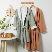 Vente en gros Peignoir 5 étoiles personnalisé avec logo Peignoir de luxe pour hôtel spa Kimono blanc Robe gaufrée d'été pour femmes couleur crème glacée piscine rose