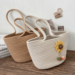 Sac fourre-tout en paille tressée pour femme, forme seau avec décor tournesol, sac de plage d'été, style minimaliste, usage quotidien - Product Image 4