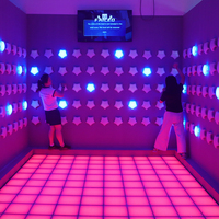 Mur d'escalade interactif LED pour enfants - Aire de jeux intérieure avec lumières RGB et capacité de 100 kg