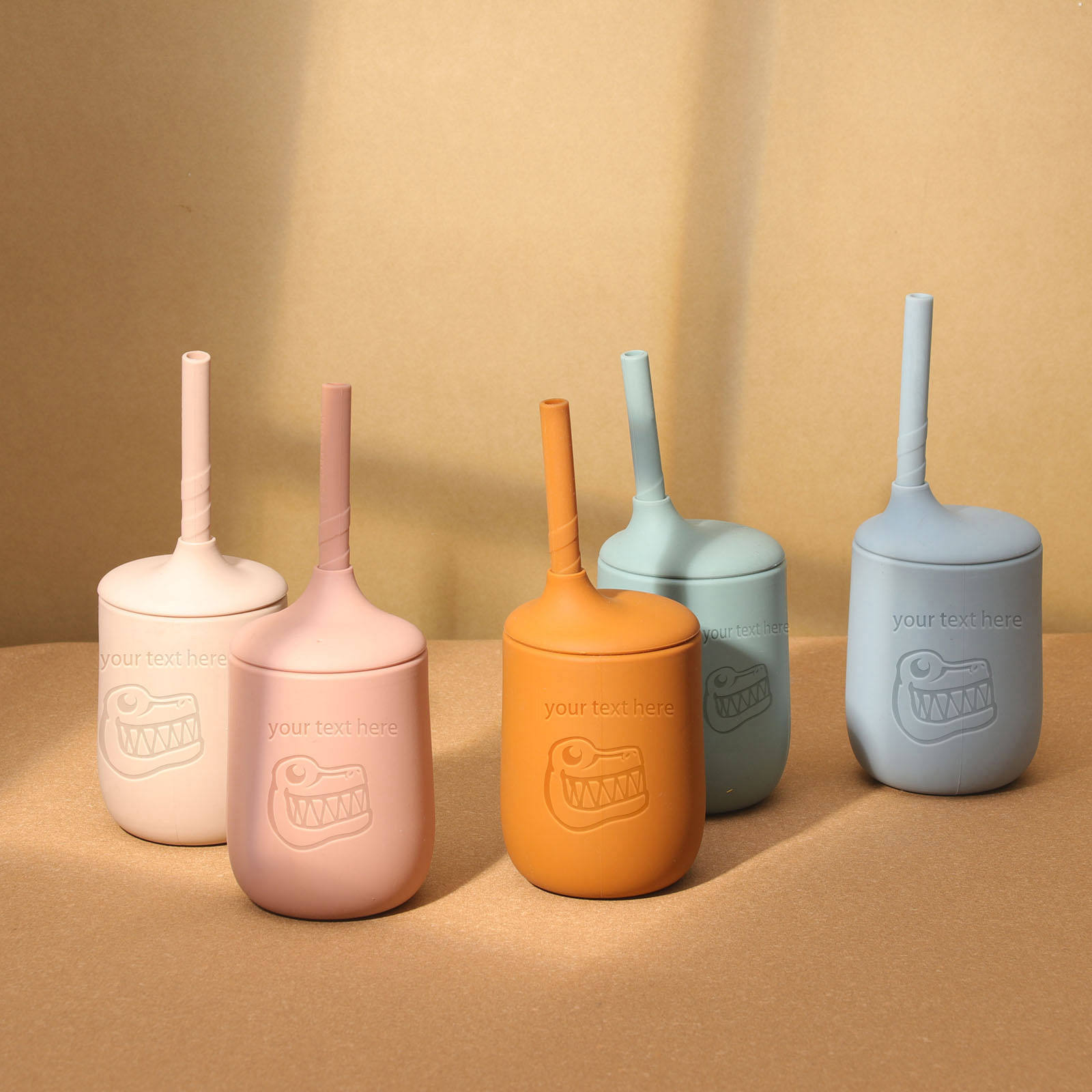 ถ้วย Sippy กับฟาง | ไม่มีมือ