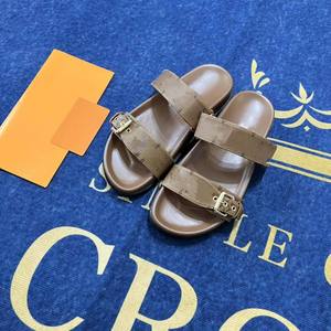 รองเท้าแตะแบรนด์ดีไซเนอร์ นุ่มสบาย แฟชั่นผู้หญิง ฤดูร้อน แบบเปิดนิ้วเท้า น้ำหนักเบา สวมใส่สบาย ไม่ลื่น - Product Image 4