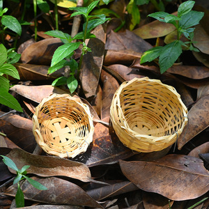 ตะกร้ารังนกไม้ไผ่ทอทรงกลมขนาดเล็กทนทานสำหรับตกแต่งกรงนกแก้วและนกบัดจี้ - Product Image 2