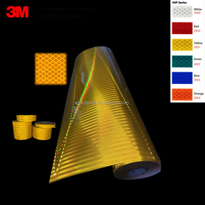 แผ่นสะท้อนแสง <span class=keywords><strong>3M</strong></span> 3931 เทปสะท้อนแสง <span class=keywords><strong>3M</strong></span> HIP ม้วนฟิล์มสะท้อนแสงสำหรับงานตัดไดคัทเพื่อความปลอดภัยบนท้องถนน สติ๊กเกอร์สะท้อนแสง PMMA แบบกำหนดเอง - Product Image 3