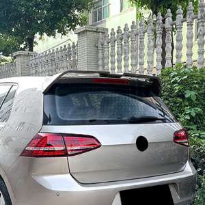 สปอยเลอร์หลังรถยนต์ Volkswagen Golf 7 Mk7 7.5 ปี 2013-2019 สีดำเงา ลายคาร์บอนไฟเบอร์ วัสดุ ABS - Product Image 1