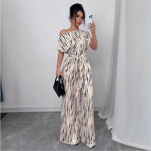 Vente en gros de combinaisons pour vacances à la plage coupe ajustée pour femmes combinaisons à rayures à jambes larges pour femmes - Product Image 1