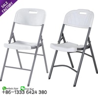 Chaises et table pliantes en plastique blanc moulé avec cadre métallique pour événements, vente en gros à prix réduit
