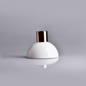 Bouteilles en verre de roseau transparent à fond rond en céramique de luxe blanc diffuseur vide avec couvercle à vis quantité minimale de commande 100 pièces Carton emballé - Product Image 3