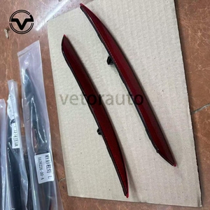 Set di Coperchi Riflettenti Posteriori OEM 1495817-00-C Sinistro e 1495818-00-C Destro per Paraurti Posteriore <span class=keywords><strong>Tesla</strong></span> <span class=keywords><strong>Model</strong></span> <span class=keywords><strong>Y</strong></span> 2020-2024 - Product Image 3