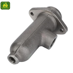 In <span class=keywords><strong>Vogue</strong></span> 1613986M4 para Tractor 2620 2625 2720 3050 3060 3085 3115 3120 Cilindro Maestro de freno - Product Image 3