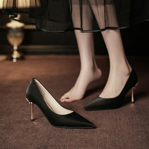 Chaussures pour femmes Y25909 à bout pointu et talon aiguille, ultra-hautes, avec décoration en strass, sexy et tendance - Product Image 3