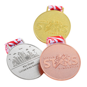 Ensemble <span class=keywords><strong>de</strong></span> médailles sportives en alliage <span class=keywords><strong>de</strong></span> zinc moulé sous pression et gravées au laser, personnalisées pour les compétitions sportives et les souvenirs pour jeunes - Product Image 2