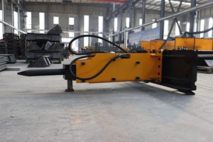 Marteau hydraulique haute performance pour pelle compacte, idéal pour le brisage et l'excavation des surfaces routières - Product Image 3