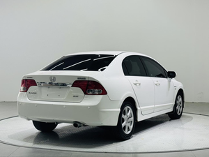 <span class=keywords><strong>Honda</strong></span> <span class=keywords><strong>Civic</strong></span> 1.8L Automático Blanco <span class=keywords><strong>2009</strong></span> Económico de <span class=keywords><strong>Segunda</strong></span> <span class=keywords><strong>Mano</strong></span> para Exportación - Product Image 4
